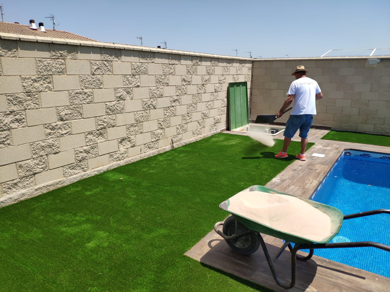 Arena de sílice en el césped artificial. ¿Es importante?