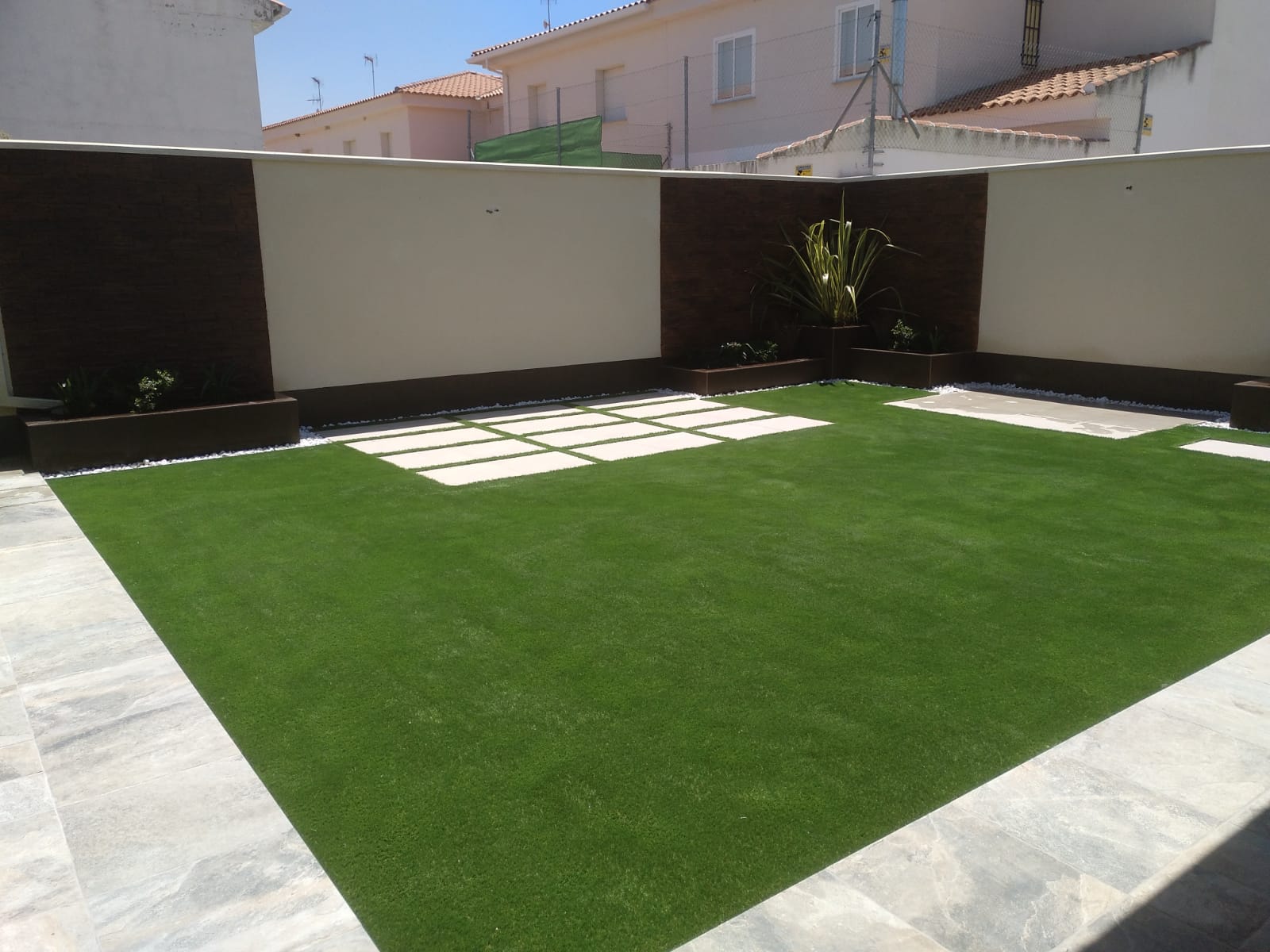CÉSPED ARTIFICIAL EN MORALEJA DE ENMEDIO: