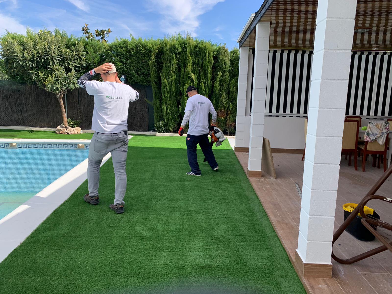 Mantenimiento en el césped artificial. ¿Cuánto dura un buen césped artificial?