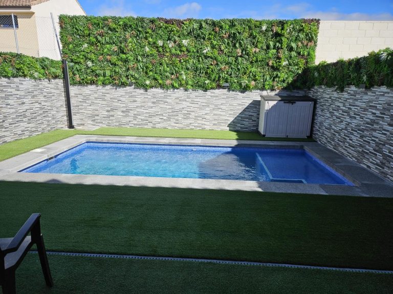 Jardín Vertical Artificial en Arroyomolinos