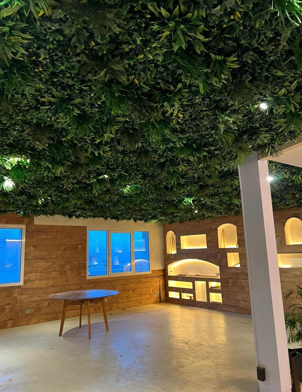 Instalacion-Papua-Jardin-vertical-artificial