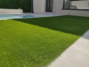 cesped-artificial-multidireccional